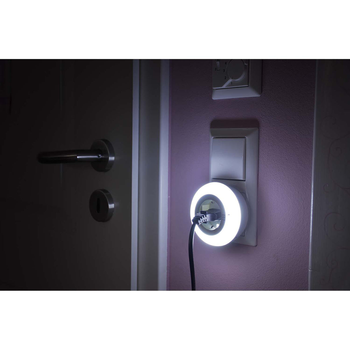 Luz LED Nocturna 0.8 W Sensor Dual *No Categorizados